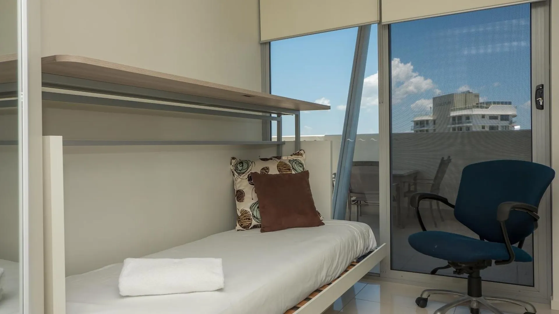 Hotel apartamentowy Trilogy Surfers Paradise