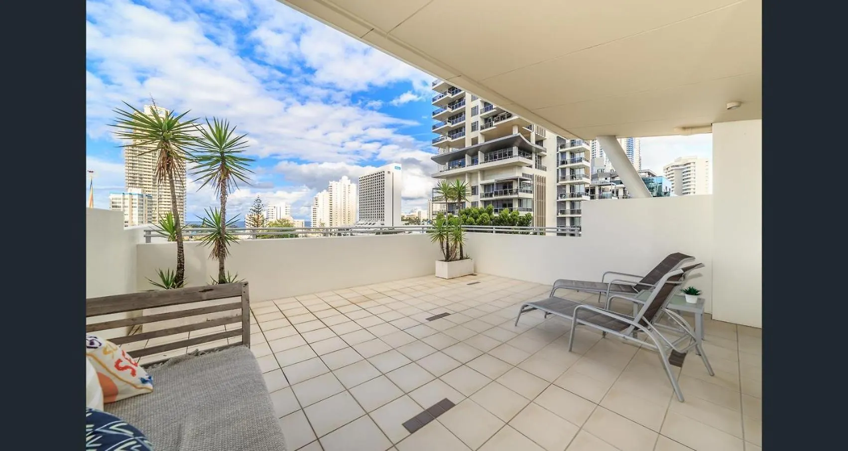 Trilogy Surfers Paradise Hotel apartamentowy